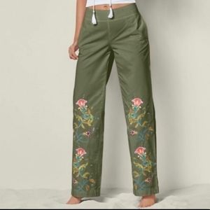 EUC Venus embroidered pants size 16